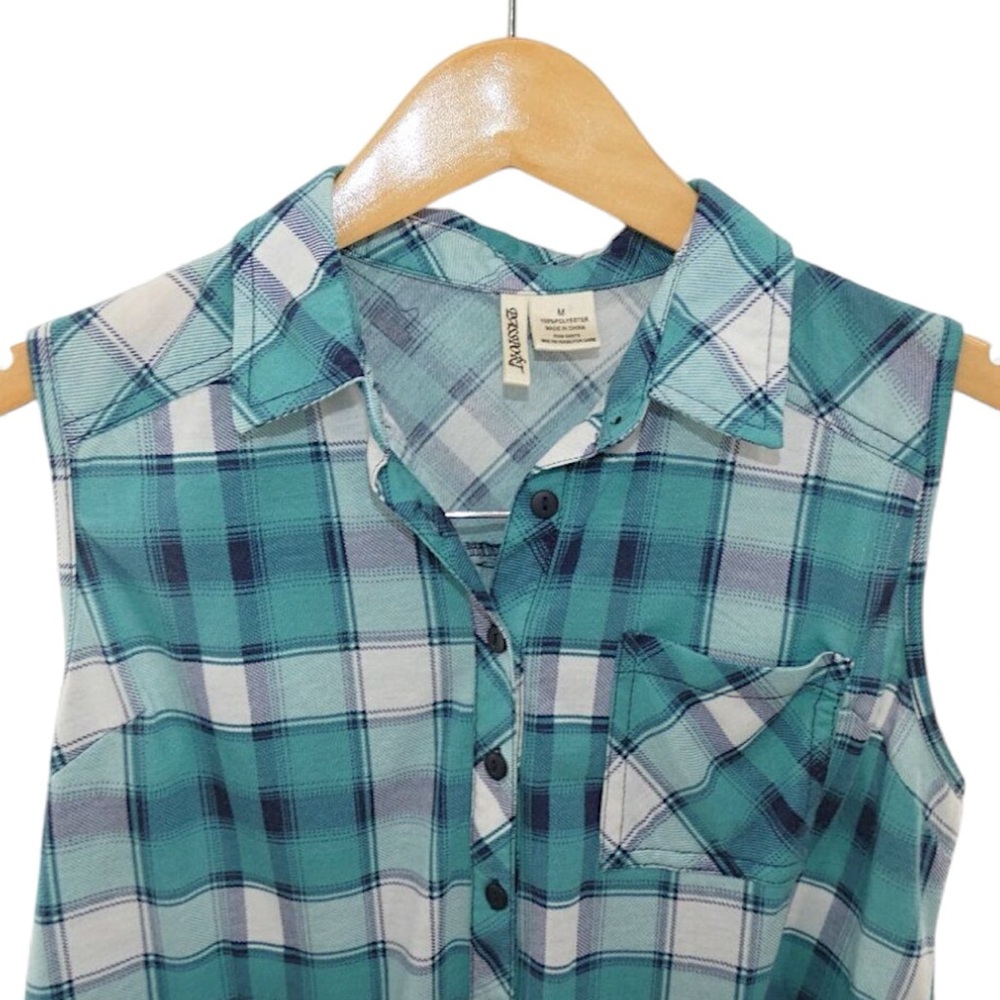 Passport Teal Plaid Sleeveless Button Up Collared Shirt Western Coastal Medium - Picture 4 of 6